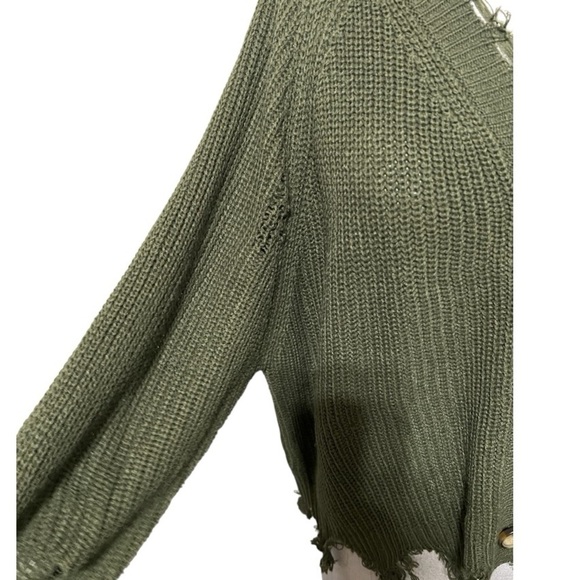 Full circle Trends Hunter Green Distressed Shredded Button Cardigan Size Large - Picture 8 of 11